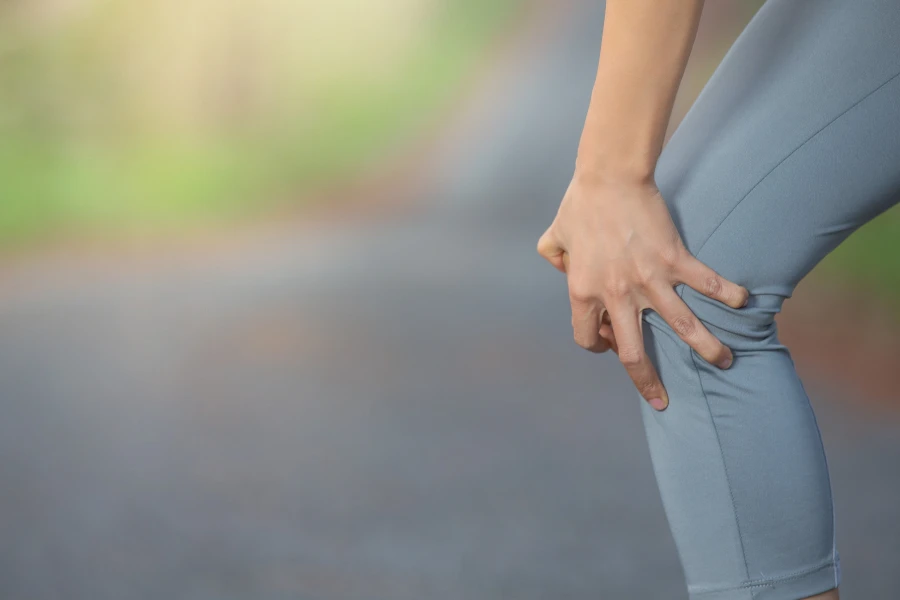 knee pads with support